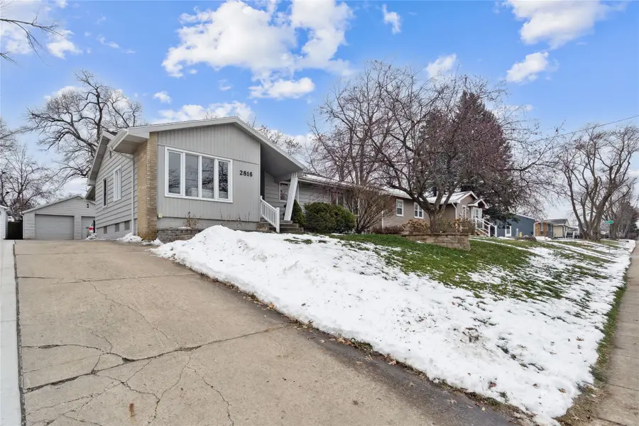 2816 Giles Street, West Des Moines, IA 50265 - Image #2
