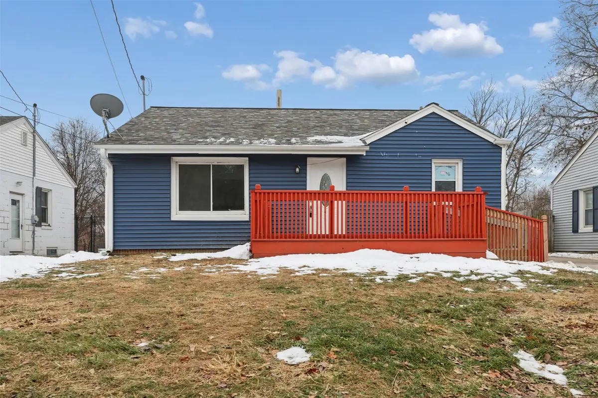 416 Pleasant View Drive, Des Moines, IA 50315 - Image #1