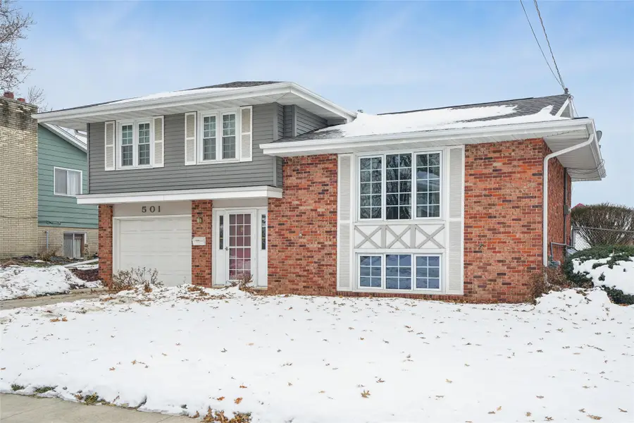 501 E 17th Street N, Newton, IA 50208 - Image #2