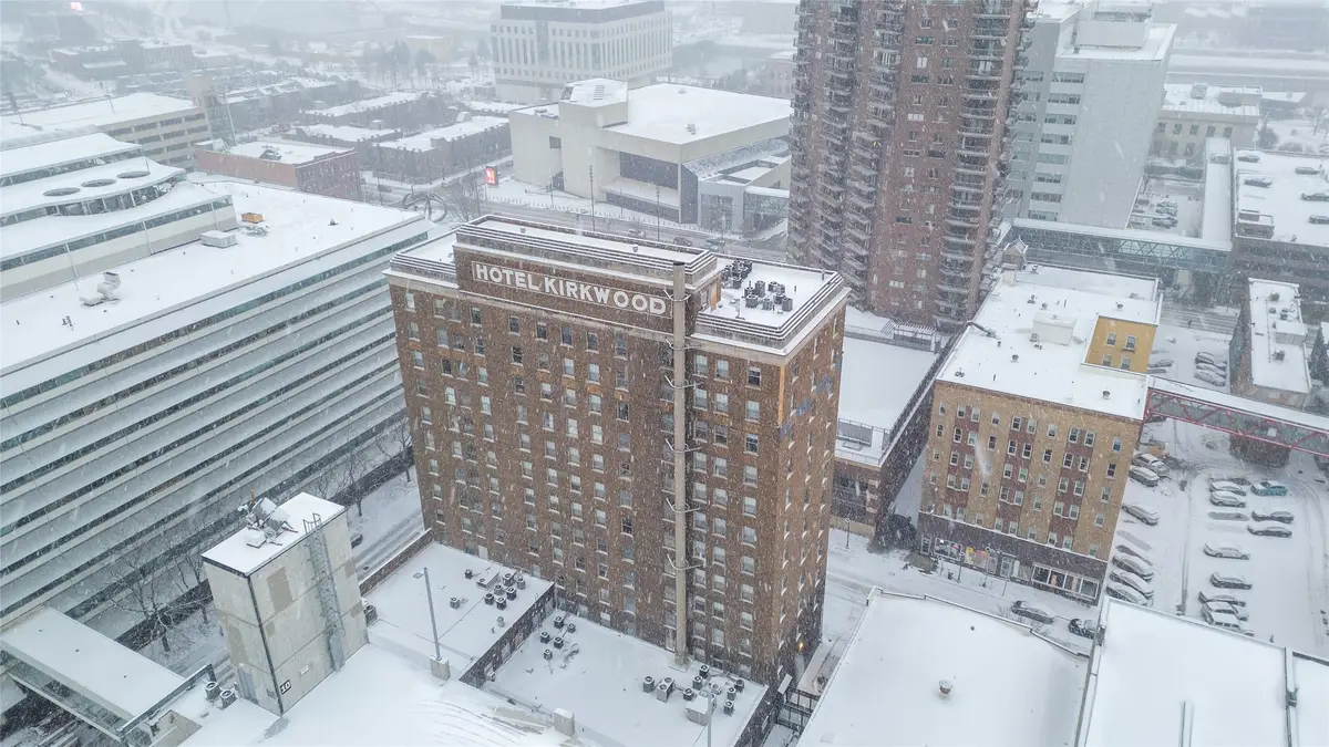 400 Walnut Street #1102, Des Moines, IA 50309 - Image #1
