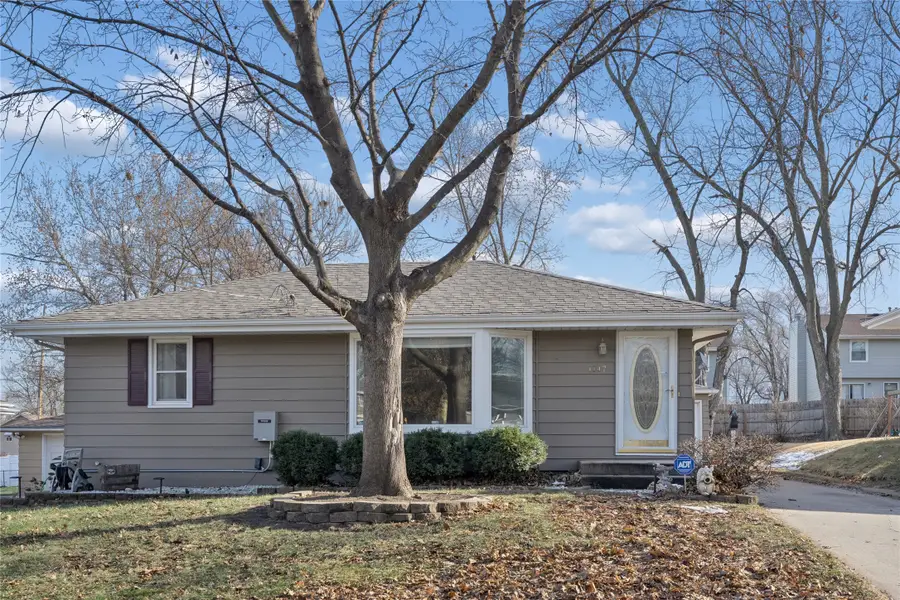 4147 52nd Street, Des Moines, IA 50310 - Image #2