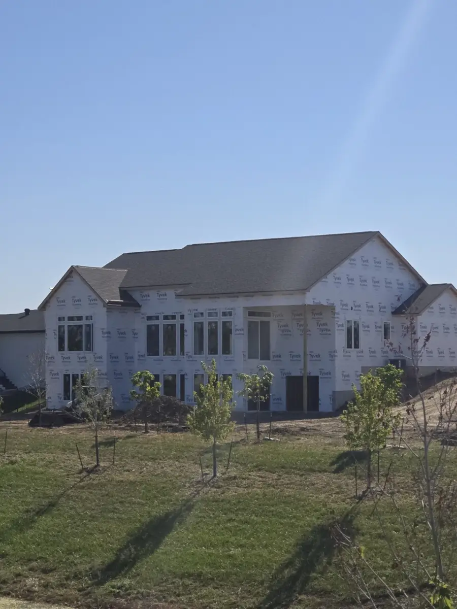 16207 Sharon Drive, Urbandale, IA 50323 - Image #3