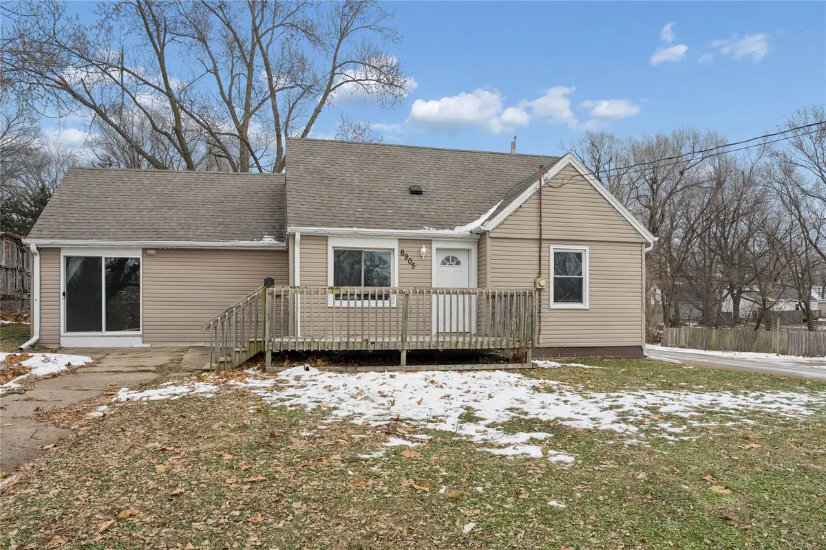6905 SW 16th Street, Des Moines, IA 50315 - Image #1
