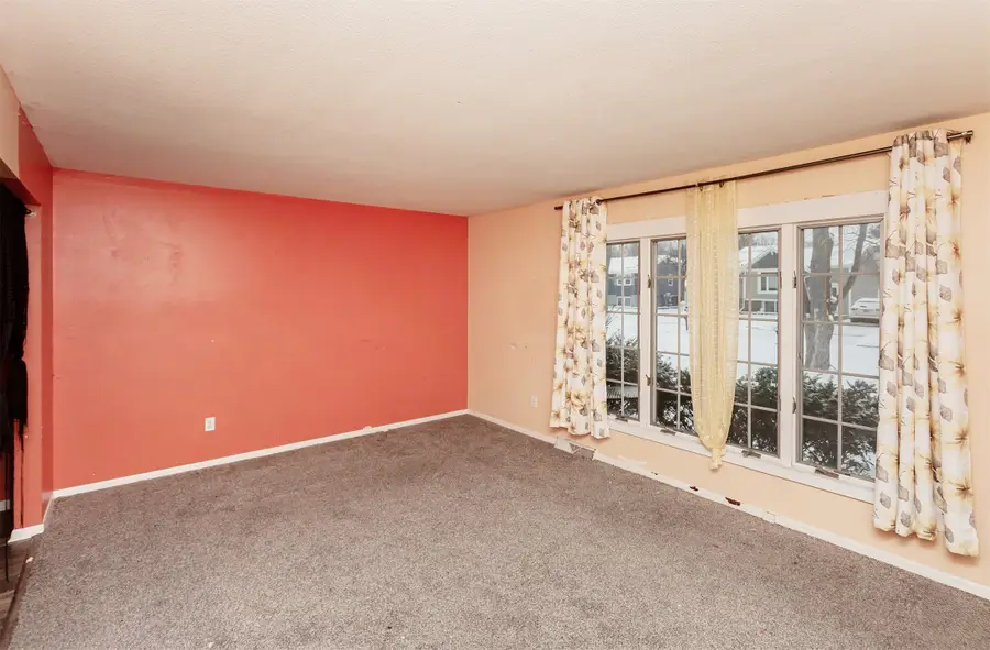 4101 Leyden Avenue, Des Moines, IA 50317 - Image #2