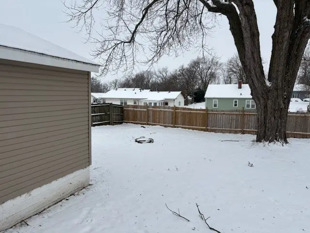 313 W 10th Street N, Newton, IA 50208 - Image #2