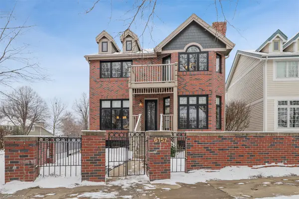 6157 Crescent Chase, Johnston, IA 50131