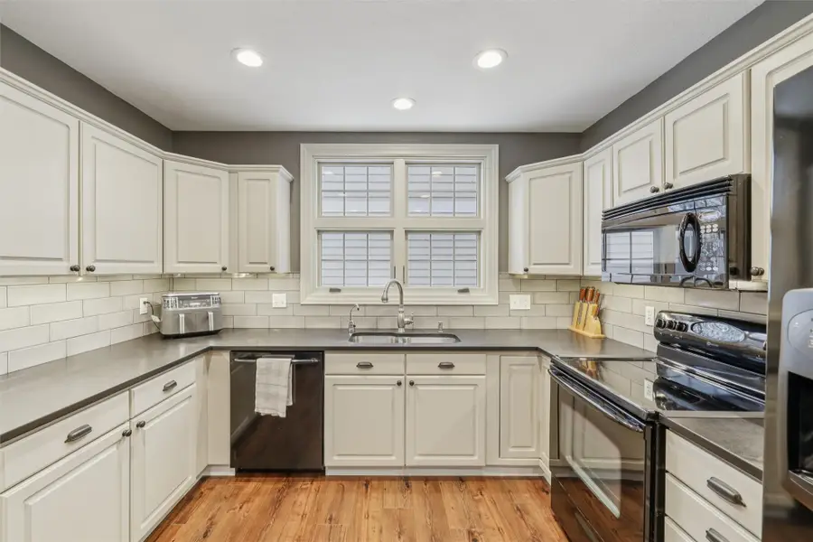 6157 Crescent Chase, Johnston, IA 50131 - Image #3