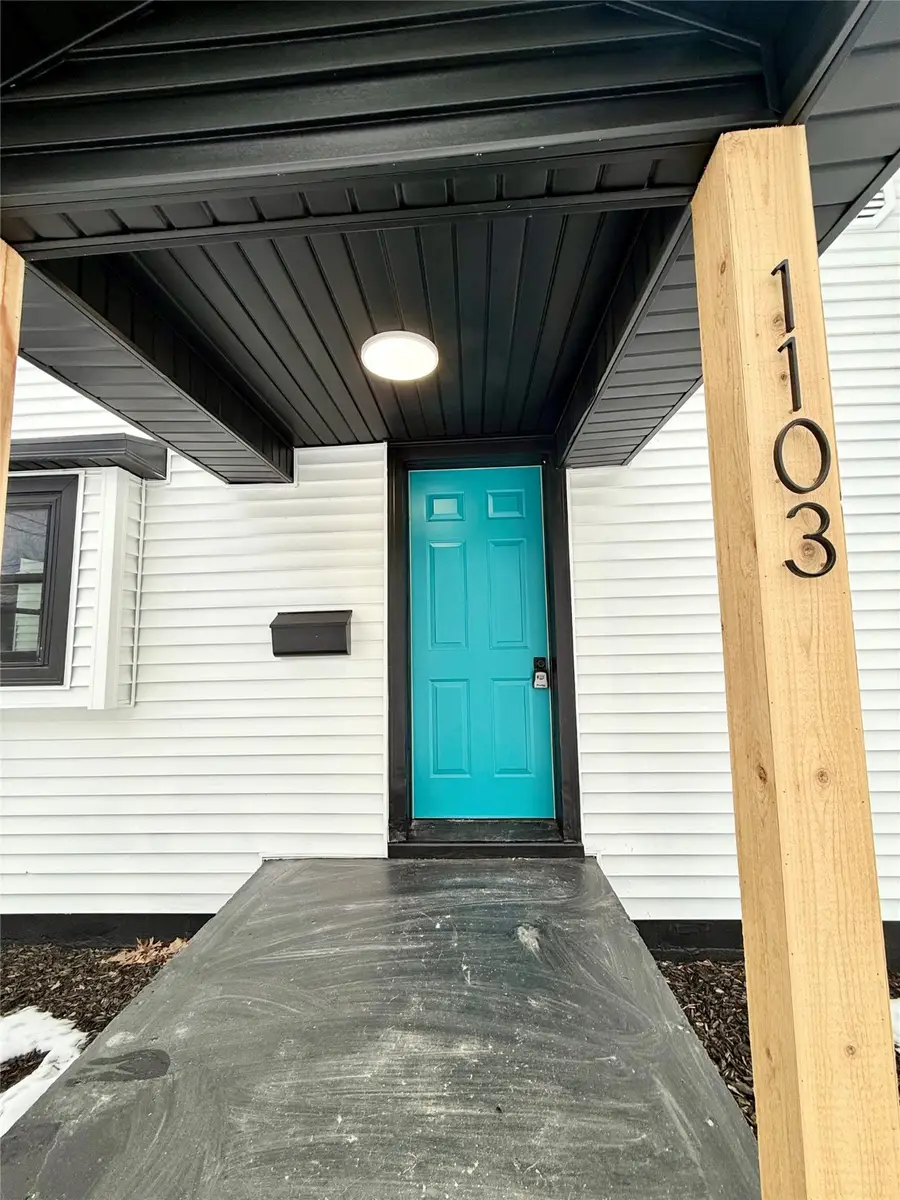 1103 Pleasant View Drive, Des Moines, IA 50315 - Image #2