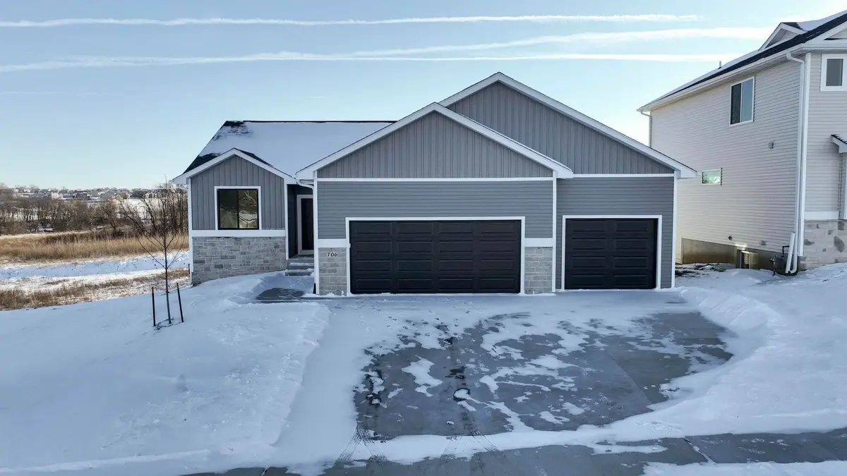 706 Plainside Avenue, Norwalk, IA 50211 - Image #1