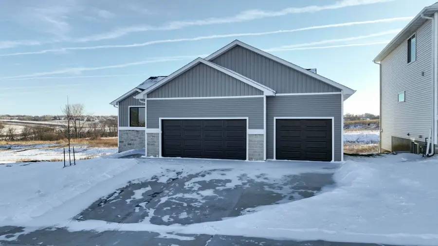 706 Plainside Avenue, Norwalk, IA 50211 - Image #3