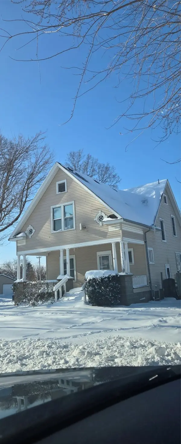 608 S Broadway Street, Toledo, IA 52342