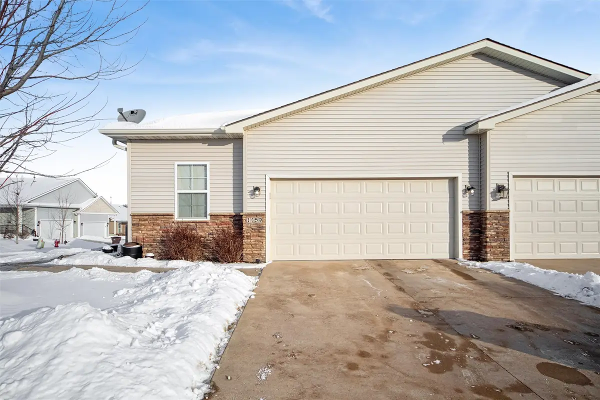 1459 Indigo Drive Se, Altoona, IA 50009 - Image #1