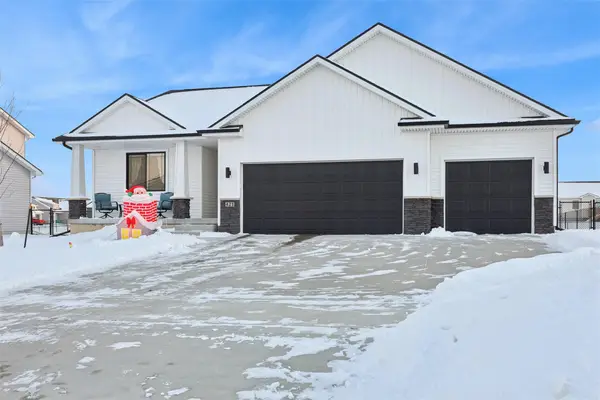 421 Wicker Drive, Huxley, IA 50124