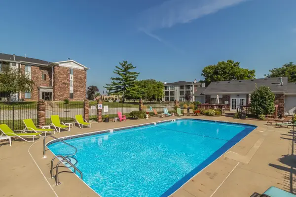 4829 86th Street #6, Urbandale, IA 50322