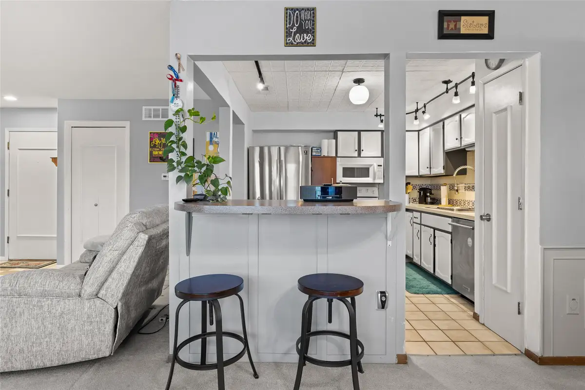 1100 50th Street #1105, West Des Moines, IA 50266 - Image #1