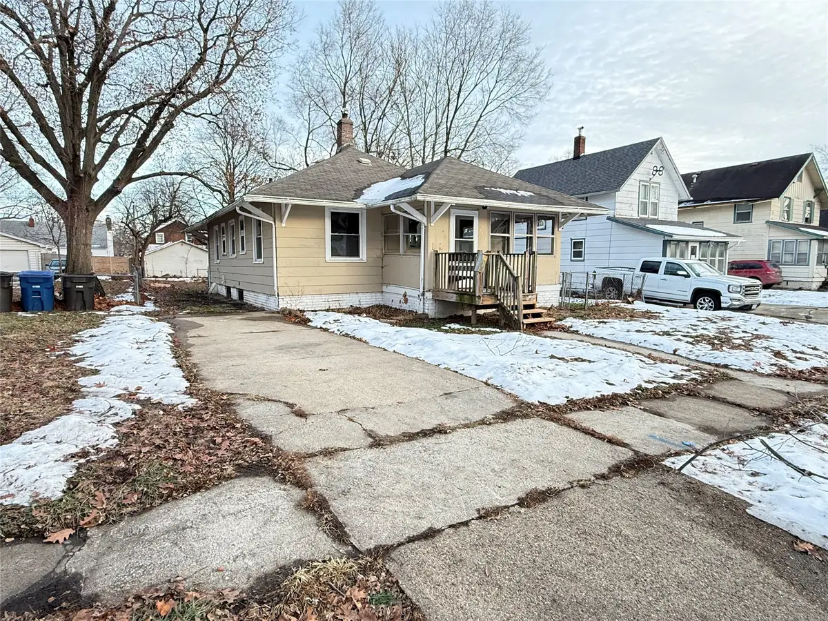 2127 E 13th Street, Des Moines, IA 50316 - Image #1