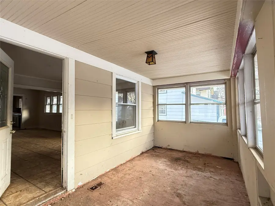 2127 E 13th Street, Des Moines, IA 50316 - Image #3