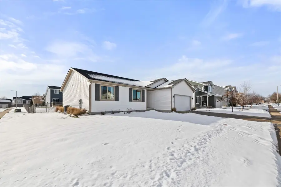 530 E 3rd Street, Huxley, IA 50124 - Image #2