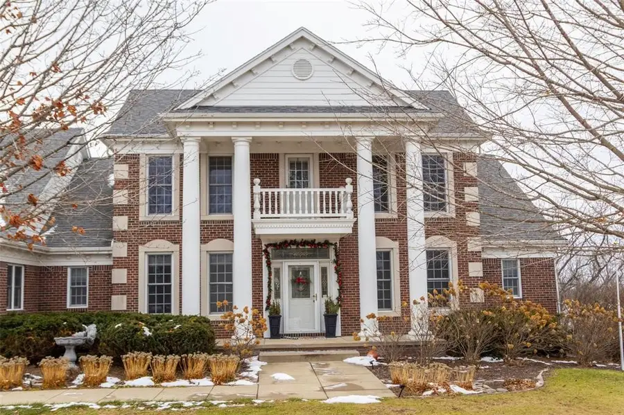 625 NE 72nd Street, Pleasant Hill, IA 50327 - #2