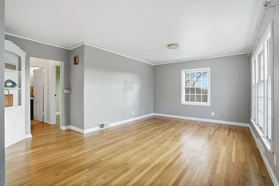 303 Virginia Avenue, Des Moines, IA 50315 - Image #3