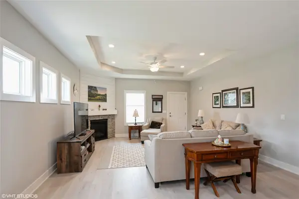 523 SW Heritage Lane, Ankeny, IA 50023