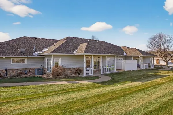 2012 SW 35th Street, Ankeny, IA 50023