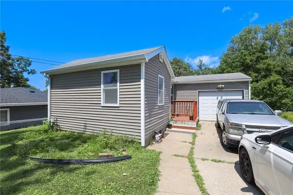 1002 King Avenue, Des Moines, IA 50315