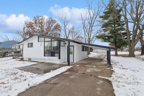 1000 Parkhill Drive, Norwalk, IA 50211
