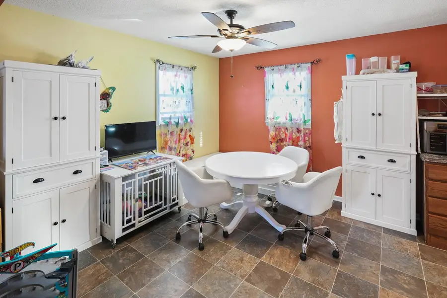 1075 Highway T17 Highway, Pella, IA 50219 - Image #3