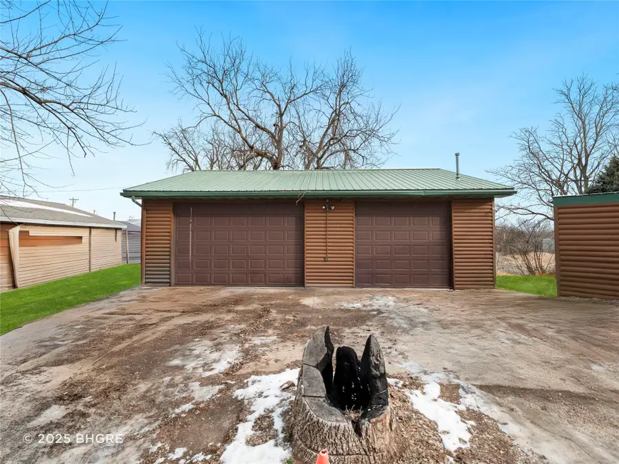 406 W Head Street, Jefferson, IA 50129 - Image #2