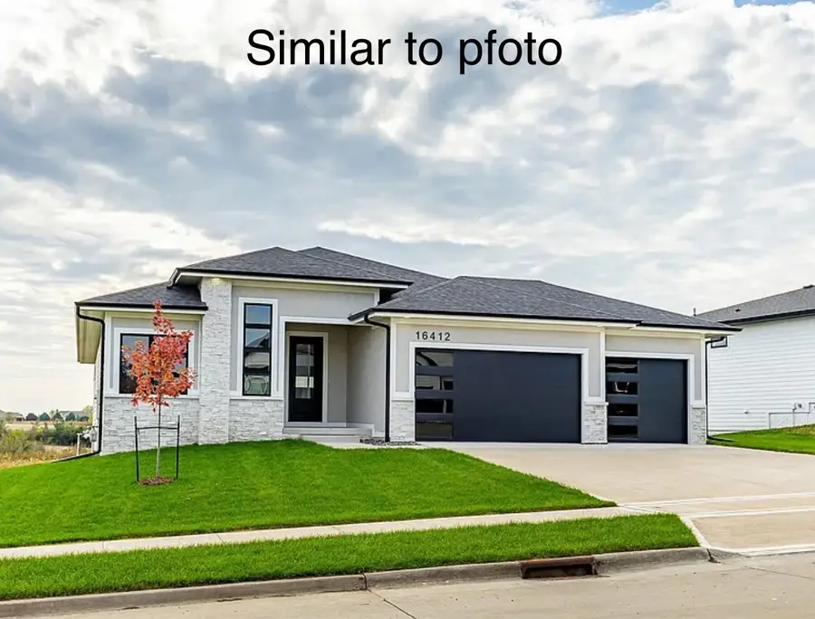 16616 Deerview Drive, Urbandale, IA 50323 - Image #2