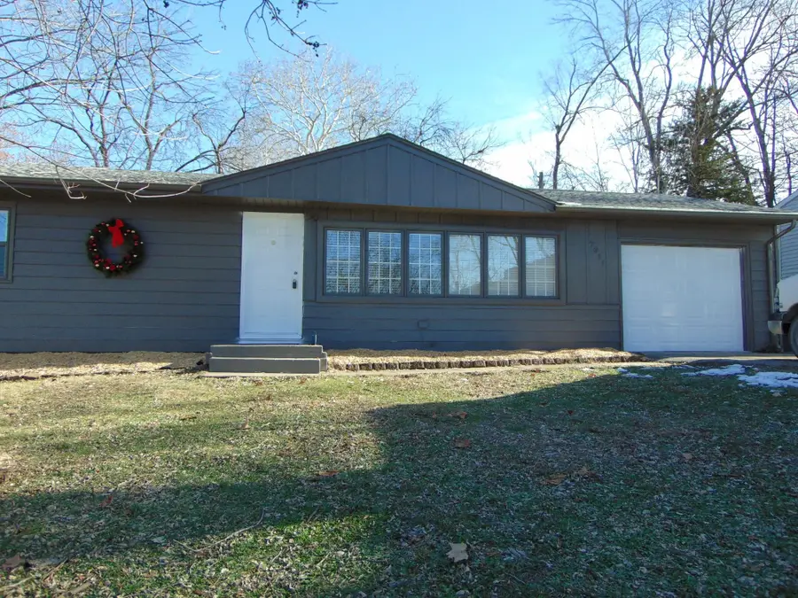 7611 SW 11th Street, Des Moines, IA 50315 - Image #2