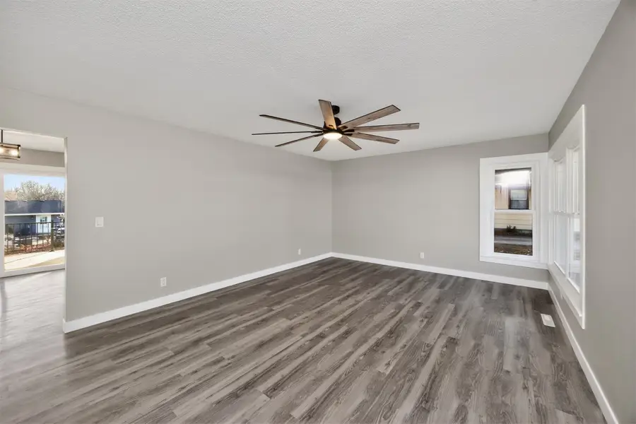 303 W Mckinney Street, Runnells, IA 50237 - Image #3