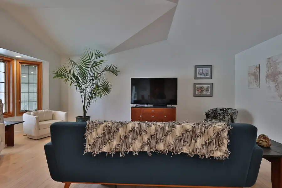 1102 Bruce Lane, Pella, IA 50219 - Image #2