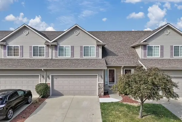 2220 NW Bayberry Lane, Ankeny, IA 50023