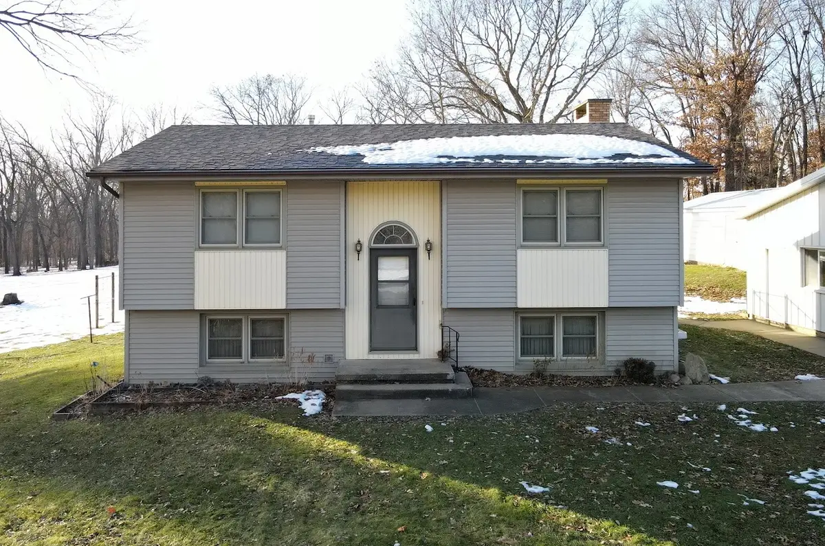 2390 Sand Road, Marshalltown, IA 50158 - Image #1