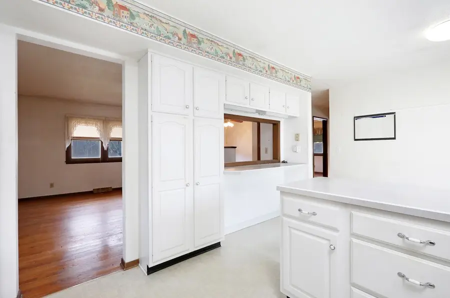 2390 Sand Road, Marshalltown, IA 50158 - Image #3