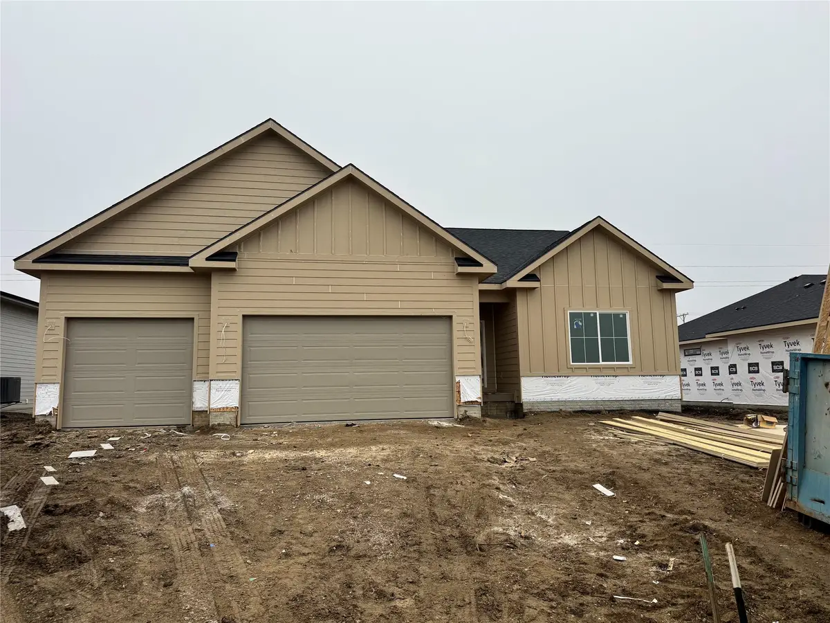 14212 Catalpa Drive, Urbandale, IA 50323 - Image #1