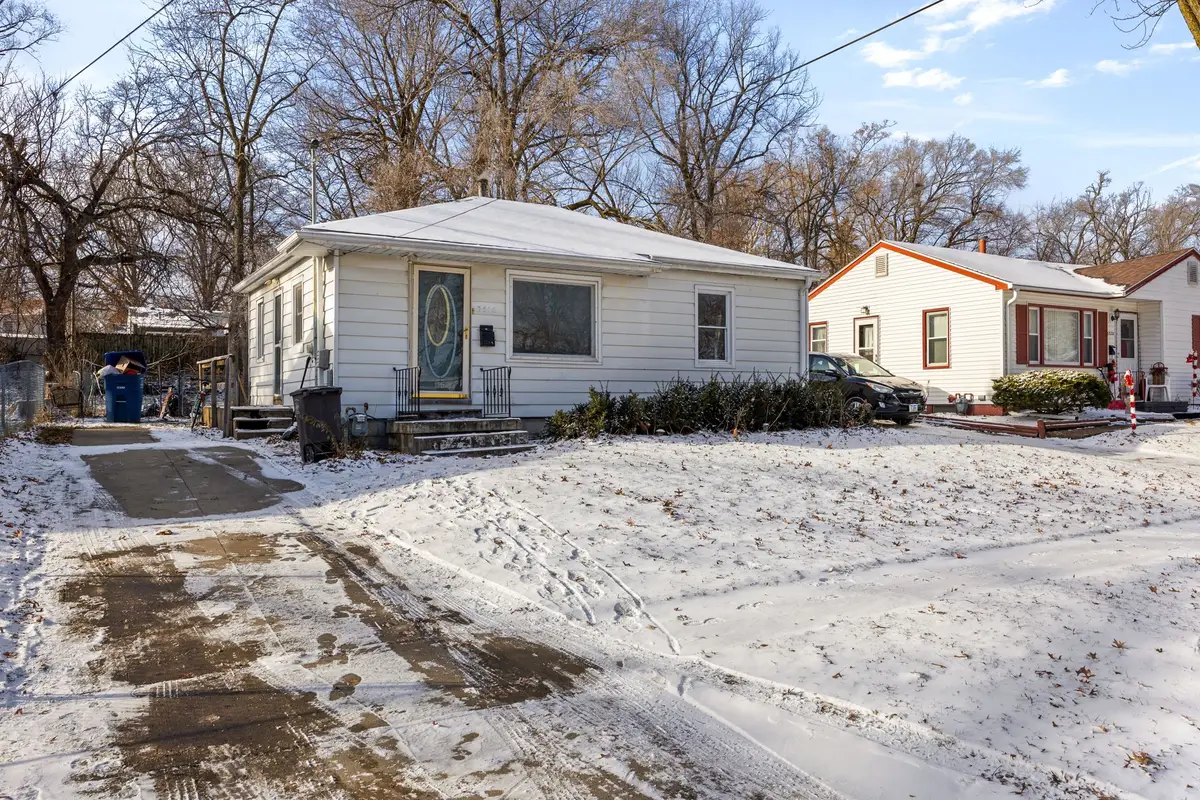 3516 27th Street, Des Moines, IA 50310 - Image #1