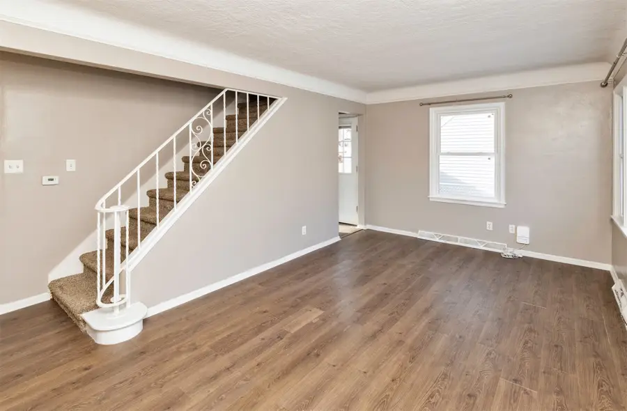 509 E Holcomb Avenue, Des Moines, IA 50313 - Image #3