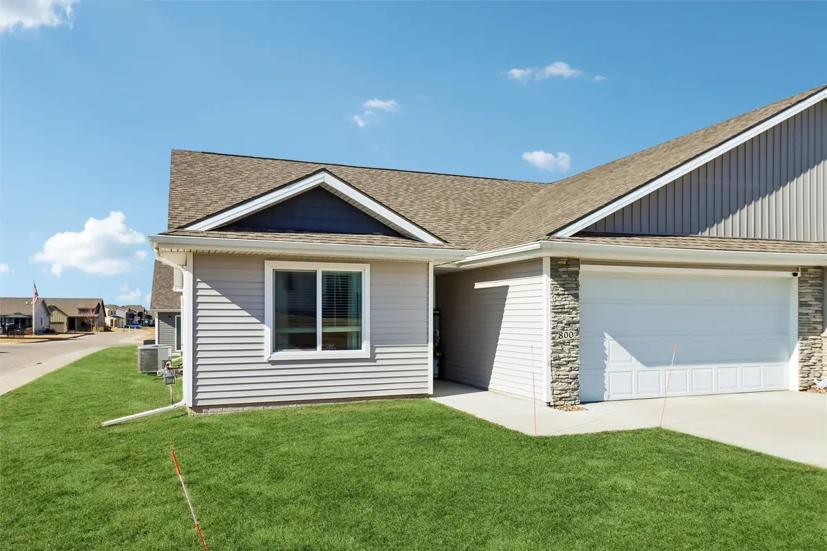 800 Juniper Street Nw, Bondurant, IA 50035 - #1