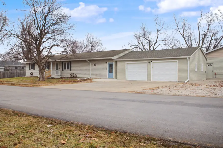 109 N County Line Road, Madrid, IA 50156 - #3