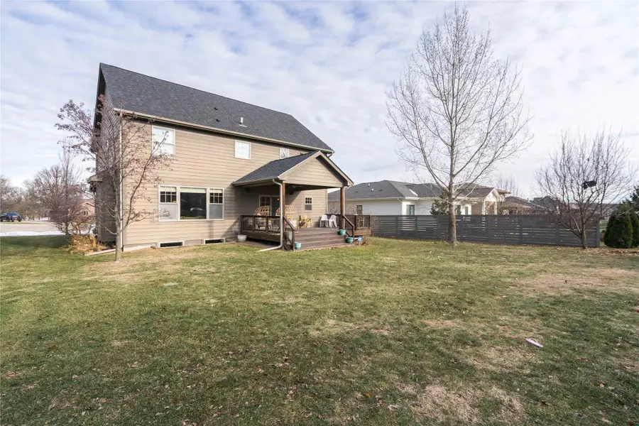 15008 Madison Avenue, Urbandale, IA 50323 - Image #3