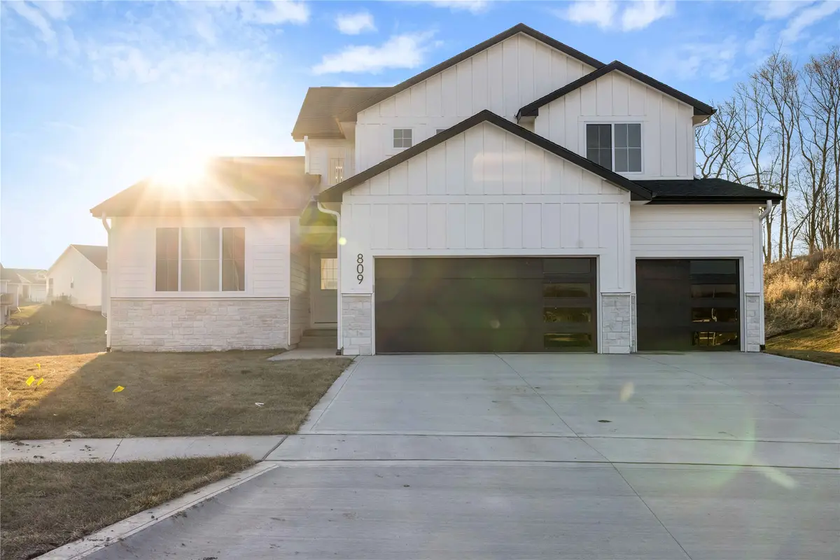 809 Walker Circle, Polk City, IA 50226 - Image #1