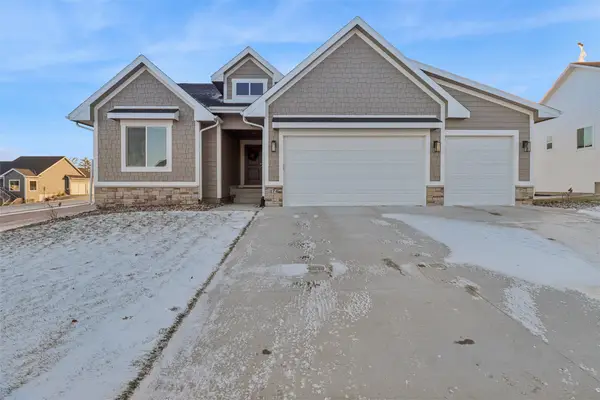 174 E Bridge Road, Polk City, IA 50226