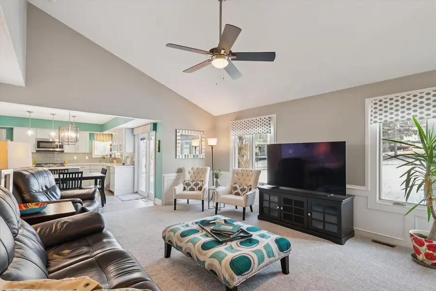 295 58th Court, West Des Moines, IA 50266 - Image #3