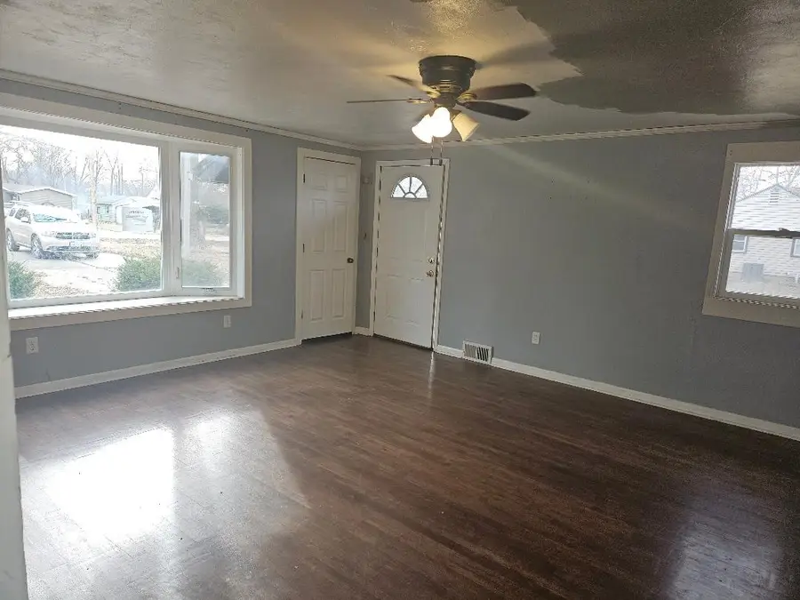 380 NE 43rd Avenue, Des Moines, IA 50313 - #2