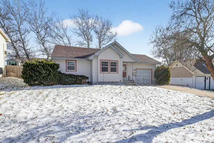 1352 Hunter Drive, Norwalk, IA 50211 - Image #3