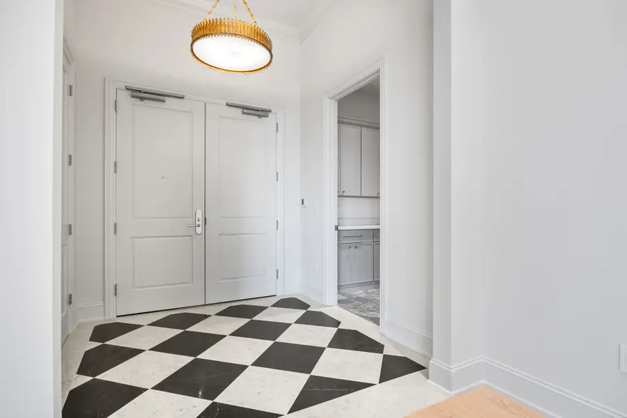 595 60th Street S #305, West Des Moines, IA 50266 - Image #2