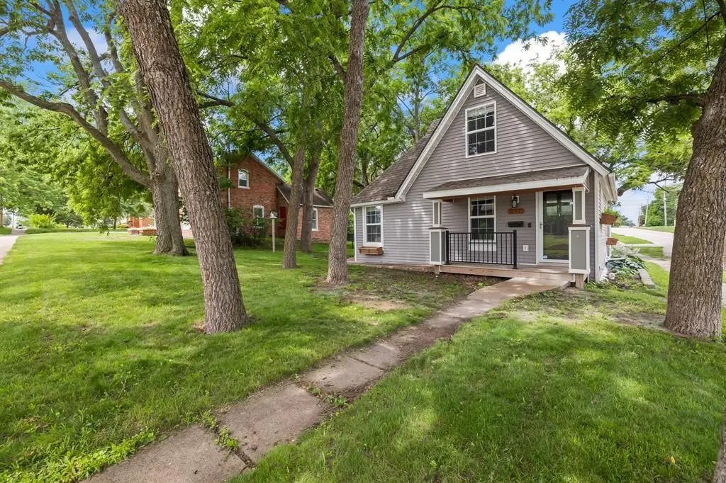 402 S 11th Street, Adel, IA 50003 - #1